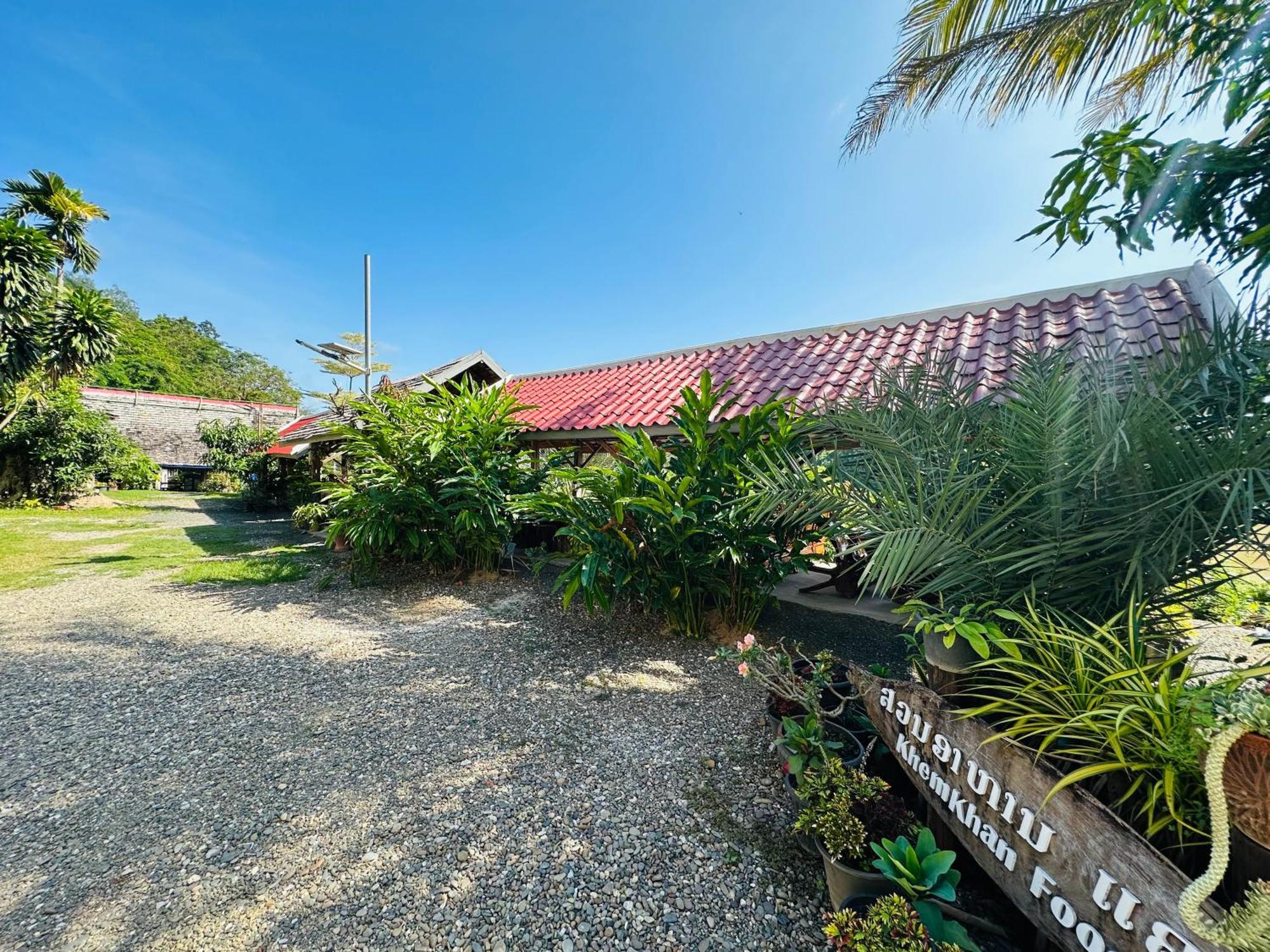 Kingkham Riverside Hotel Luang Prabang Ngoại thất bức ảnh