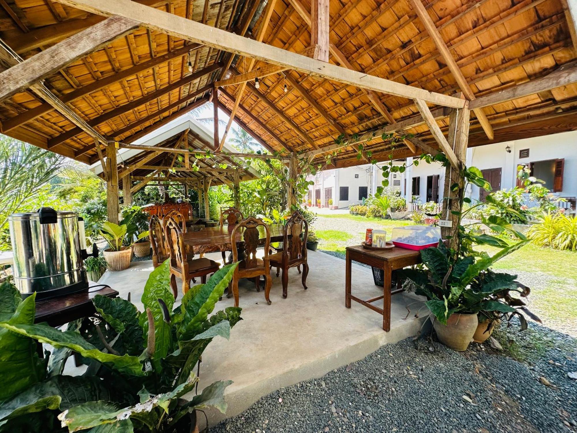Kingkham Riverside Hotel Luang Prabang Ngoại thất bức ảnh