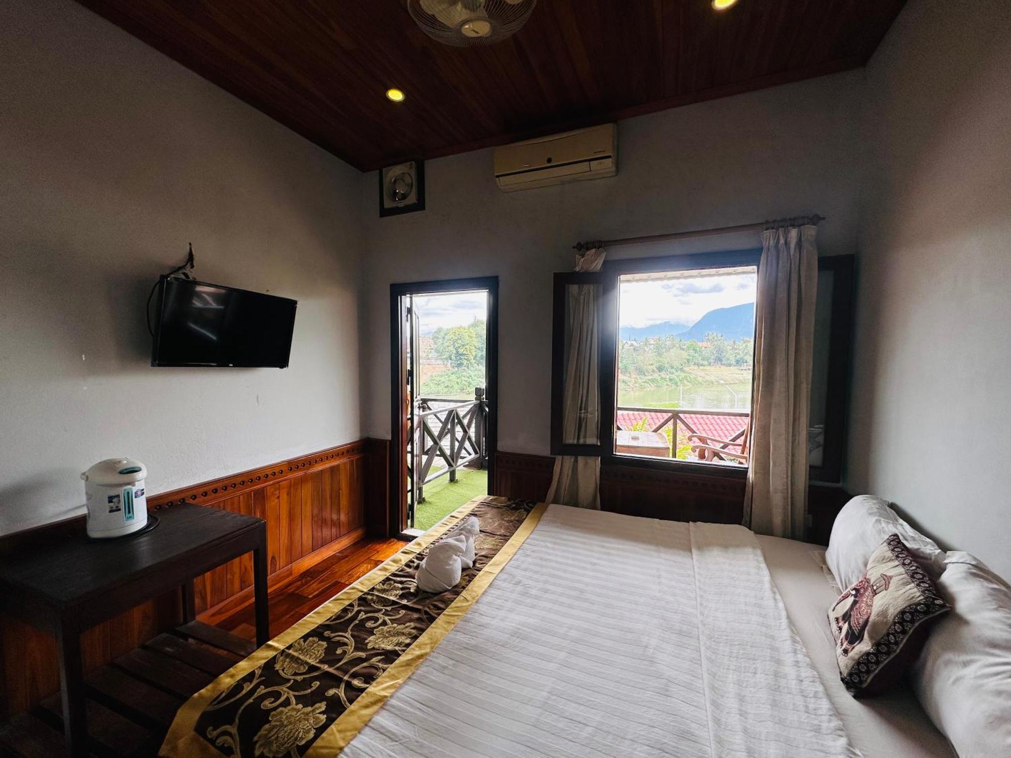 Kingkham Riverside Hotel Luang Prabang Ngoại thất bức ảnh