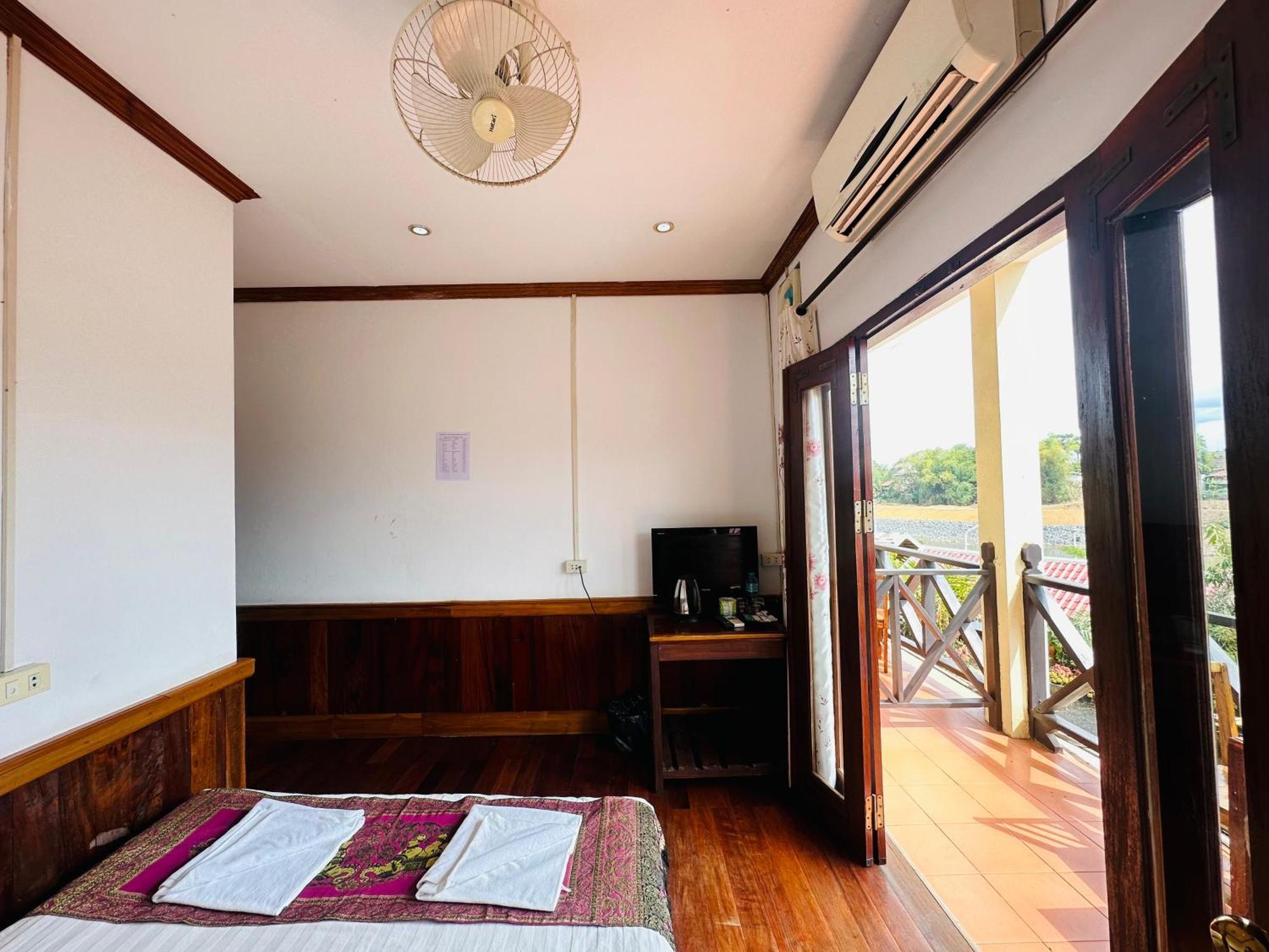 Kingkham Riverside Hotel Luang Prabang Ngoại thất bức ảnh