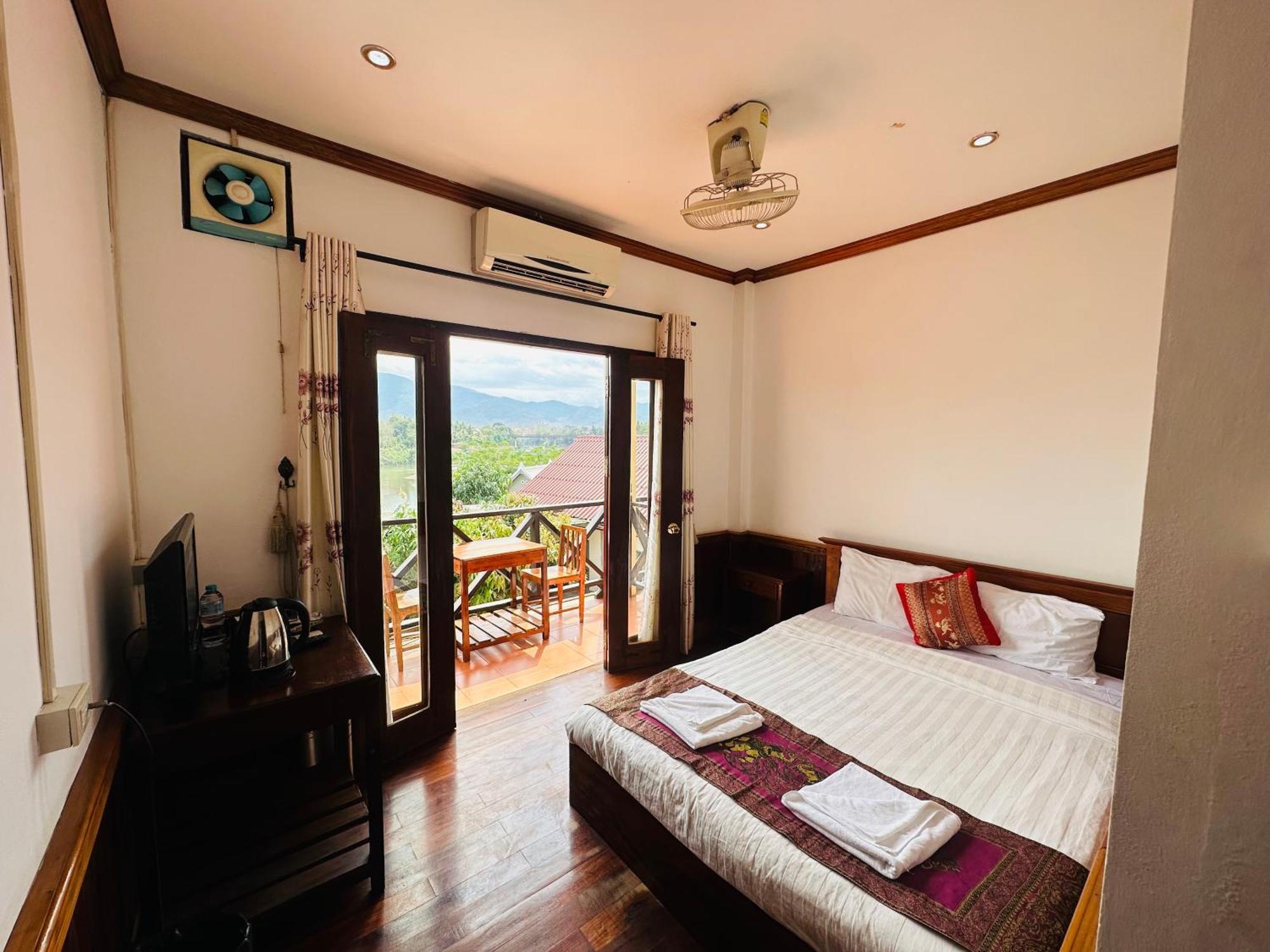 Kingkham Riverside Hotel Luang Prabang Ngoại thất bức ảnh